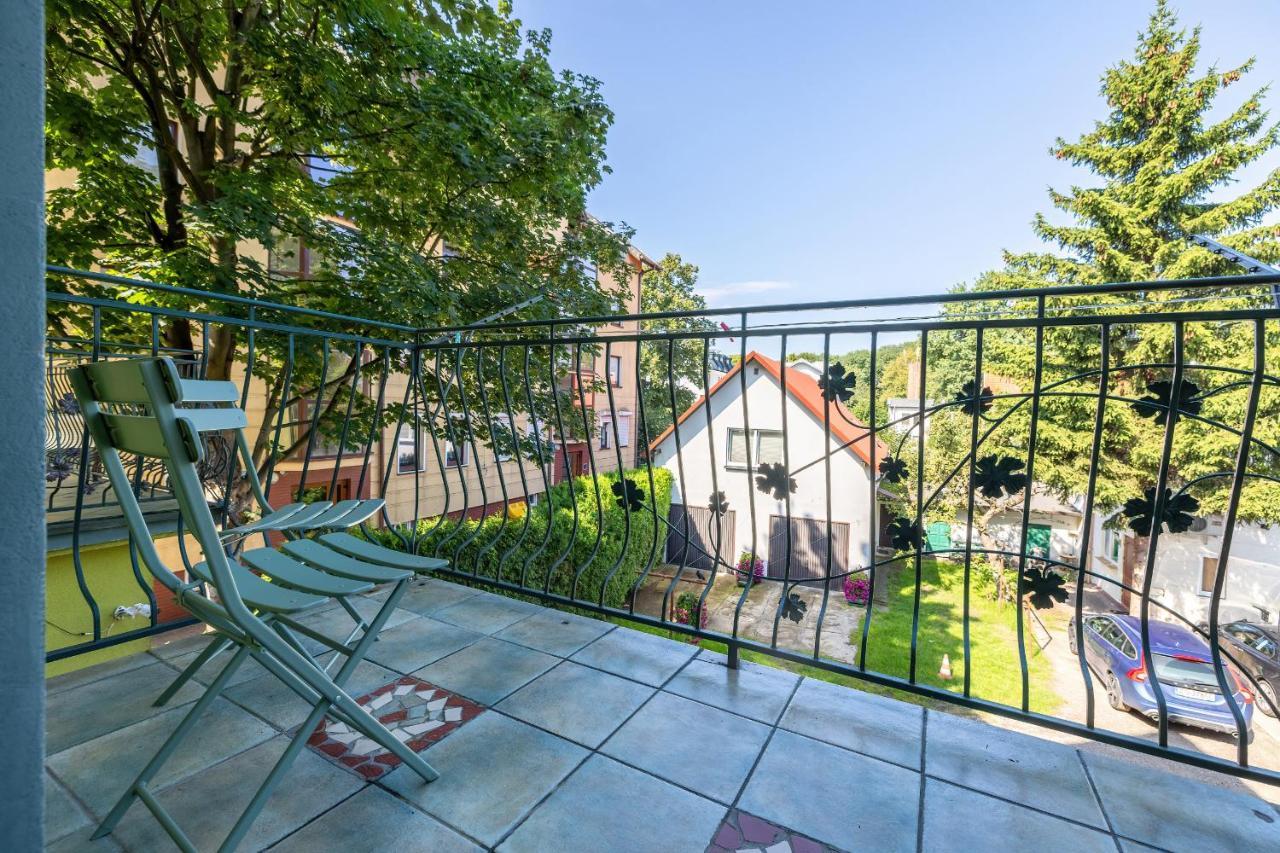Bright & Spacious Family Apartment In Miedzyzdroje With Parking And 3 Balconies By Noclegi Renters Exterior photo