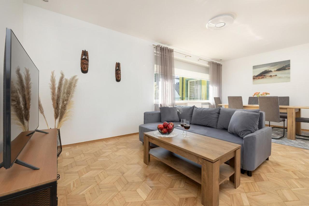 Bright & Spacious Family Apartment In Miedzyzdroje With Parking And 3 Balconies By Noclegi Renters Exterior photo