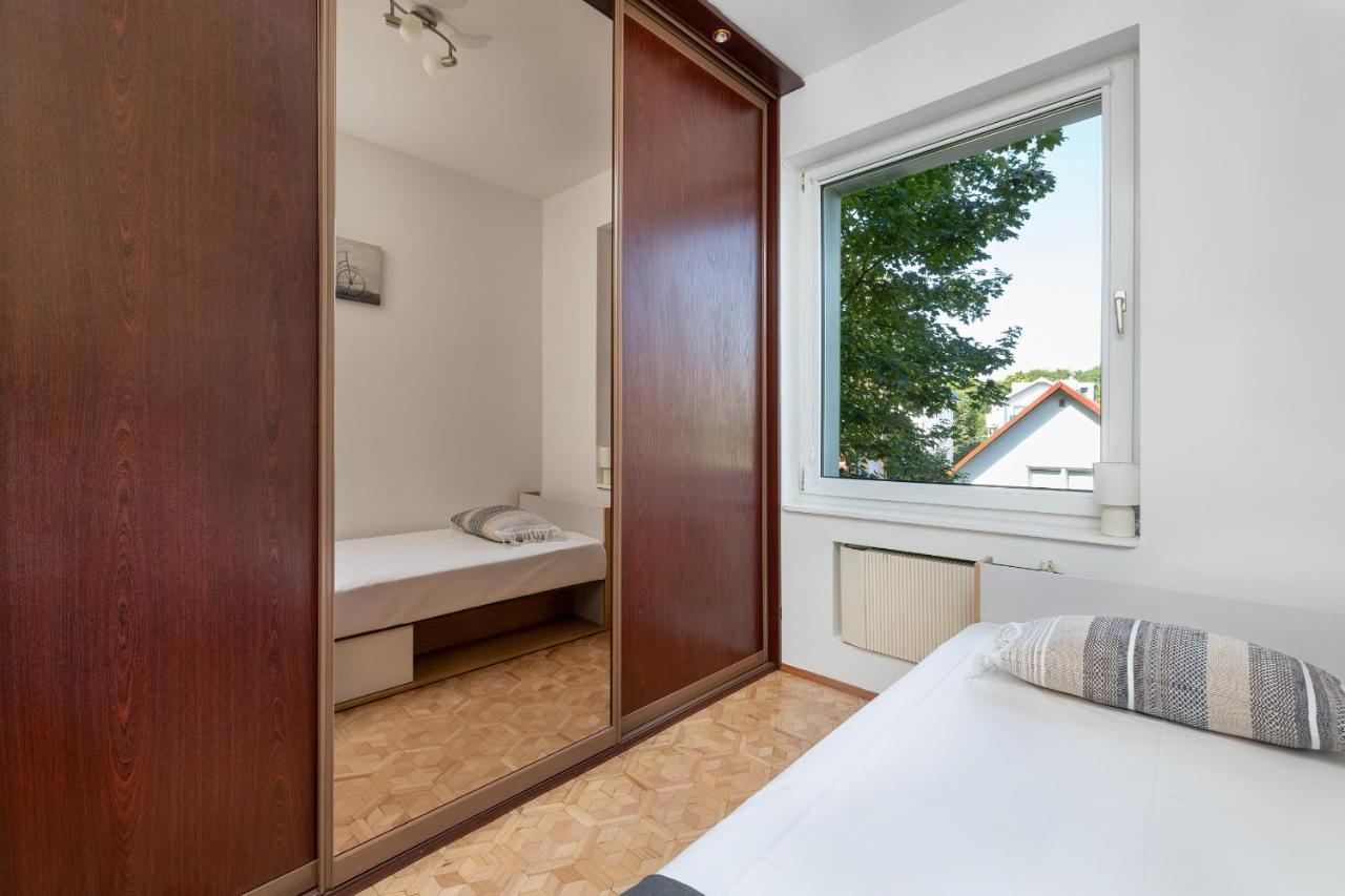 Bright & Spacious Family Apartment In Miedzyzdroje With Parking And 3 Balconies By Noclegi Renters Exterior photo