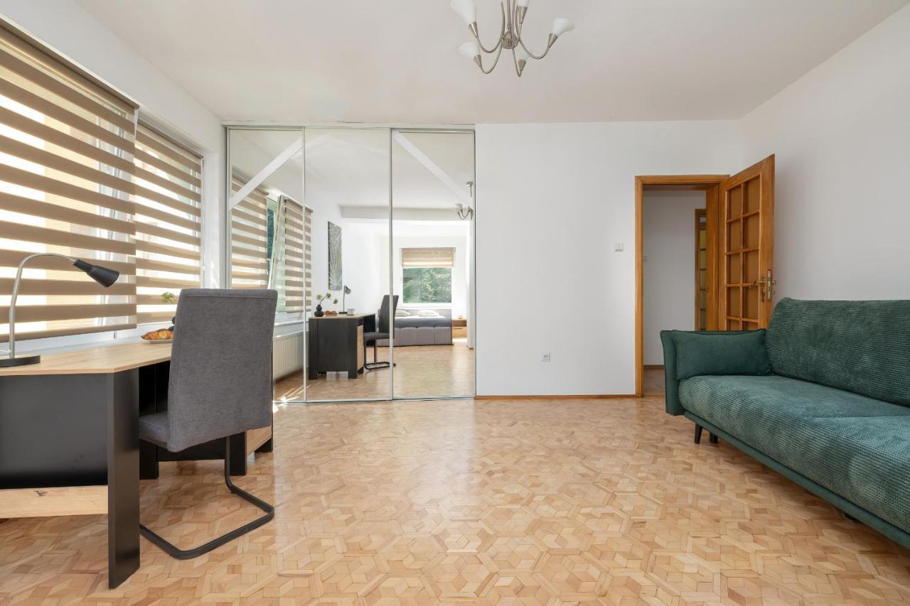 Bright & Spacious Family Apartment In Miedzyzdroje With Parking And 3 Balconies By Noclegi Renters Exterior photo